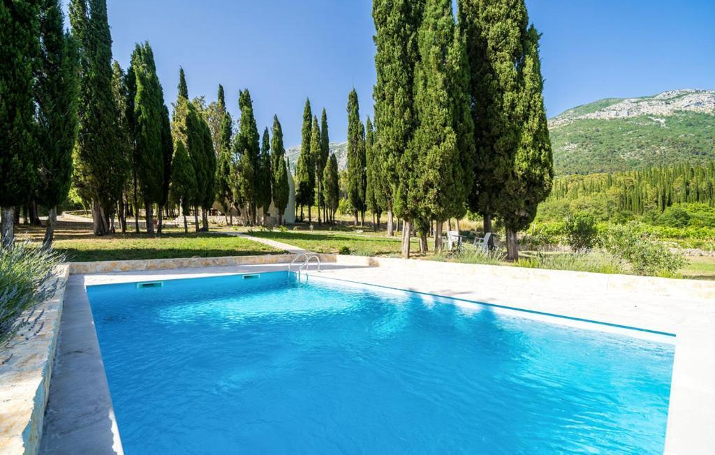 Country House Uros In Nature With Pool Lovorno 外观 照片